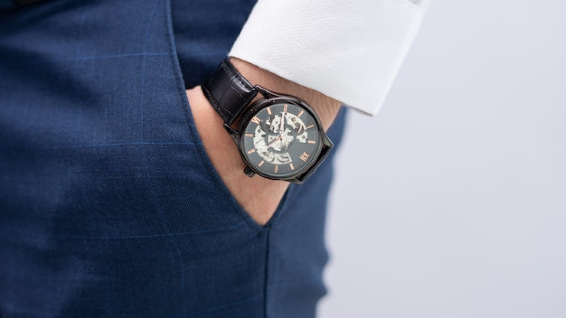 Montre homme : l’accessoire idéal pour compléter une tenue professionnelle